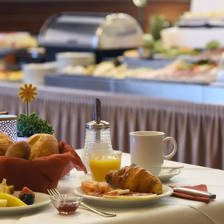 Hotell Tiergarten 3*