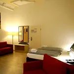 柏林蒂尔加滕酒店 3*