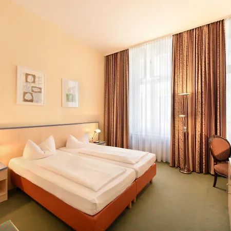 Hotel Tiergarten 3*